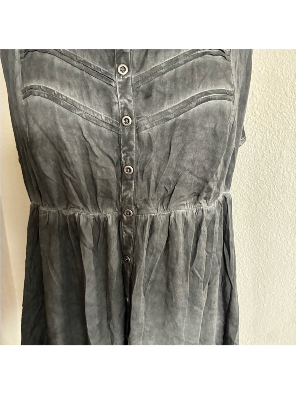 Torrid button down tank - Picture 3 of 6